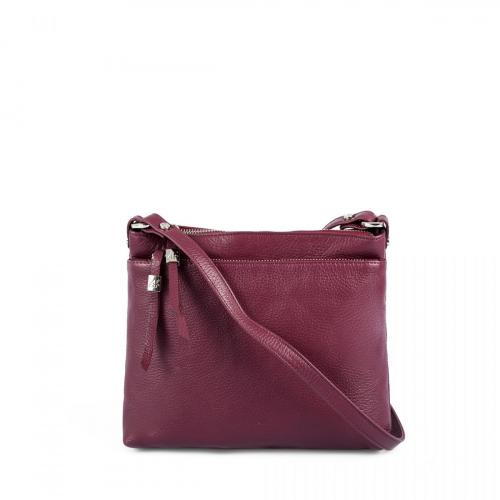 Женская сумка на плечо с кистью на кармане Afina - Фабрика сумок «Afina»