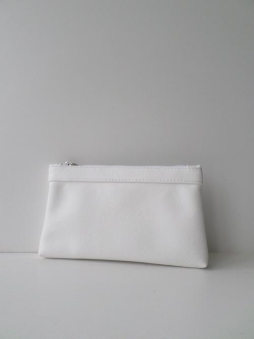 Женская косметичка белая - Фабрика сумок «Омега»