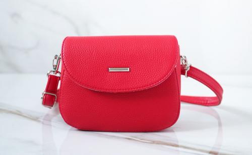 Небольшая женская сумка через плечо красная Christie Saiko - Фабрика сумок «Christie Saiko»