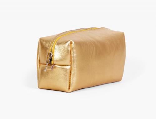 Женская косметичка золотого цвета - Фабрика сумок «А-Рада»