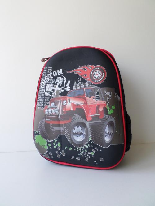 Школьный рюкзак с машинкой - Фабрика сумок «Омега»
