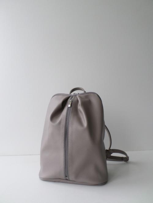 Женский рюкзак с молнией - Фабрика сумок «Омега»