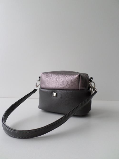 Женская сумка с длинной ручкой - Фабрика сумок «Омега»